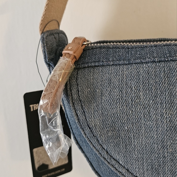 NWT TRUE RELIGION Blue Denim Crossbody Bag - Picture 8 of 8